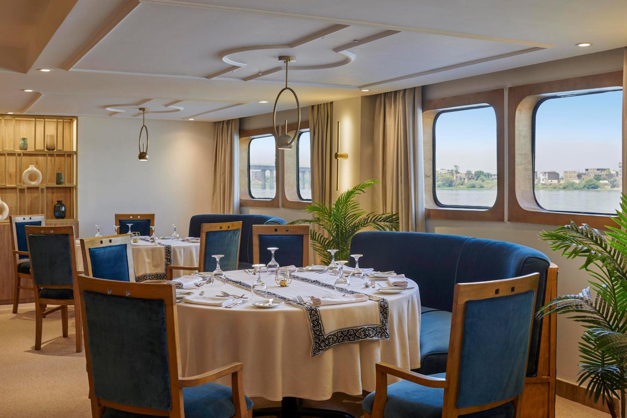 Moevenpick Royal Lotus Nile Cruise, Every Monday Four Nights From Luxor, Every Friday Three Nights From Aswan - Including Excursions & Sightseeing Extérieur photo