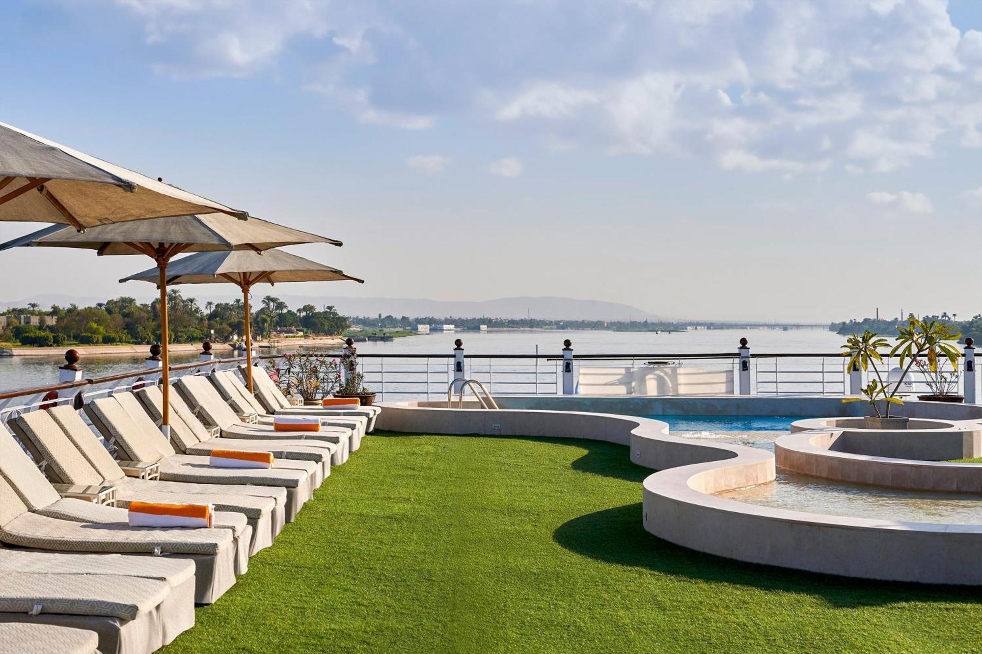 Moevenpick Royal Lotus Nile Cruise, Every Monday Four Nights From Luxor, Every Friday Three Nights From Aswan - Including Excursions & Sightseeing Extérieur photo